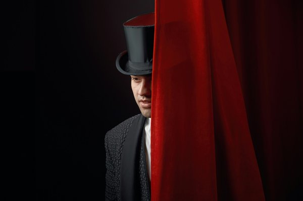 Mathieu grant, le magicien à lyon qui fera briller vos événements