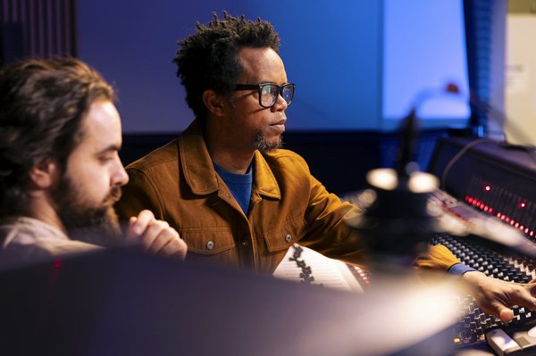 L'artiste new-yorkais jaouad bentama : l'art des frontières